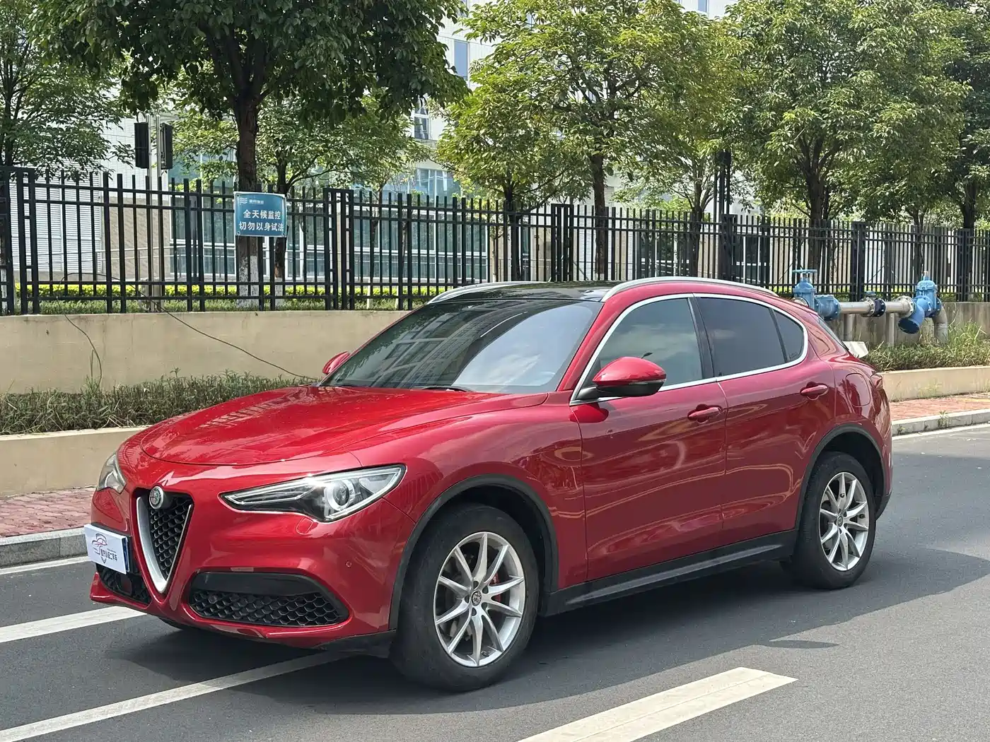 Alfa Romeo Stelvio 2018 2017 2.0T 200HP Luxury Edition