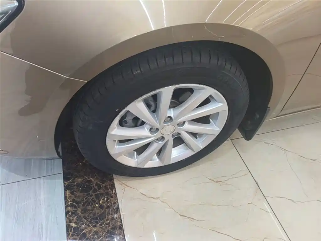 Buick Verano 2017 Sedan 15S Automatic Leading фото 23