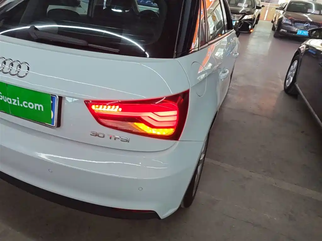 Audi A1 2019 2016 30 TFSI Sportback Design Style Edition
