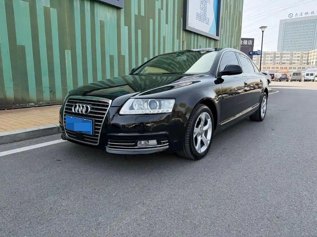 Фото 1 - Audi A6L