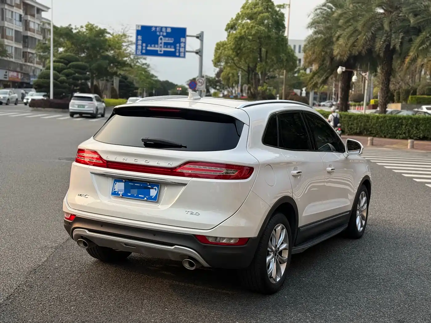Lincoln MKC 2019 2019 2.0T 4WD Premium Elegance Edition China VI