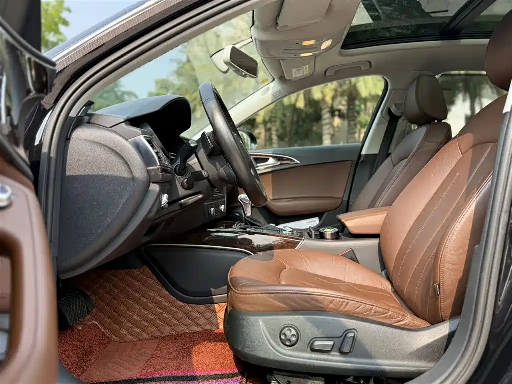 Audi A6L 2014 30 FSI Luxury фото 4