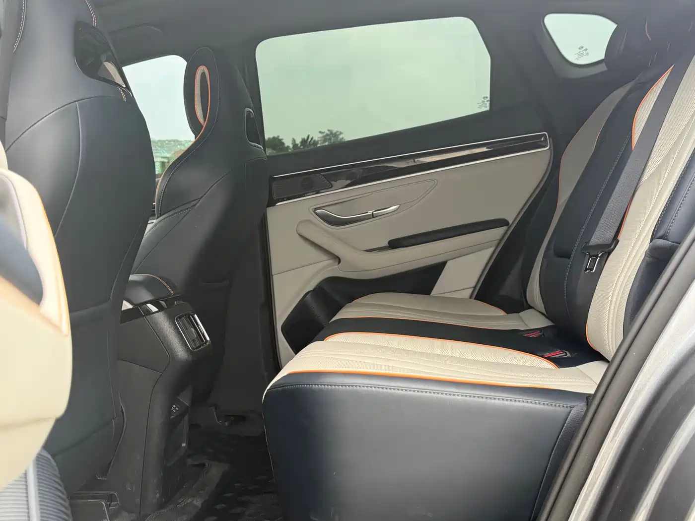BYD Song PLUS PHEV 2023 Champion Edition DM-i 110KM Flagship PLUS фото 17