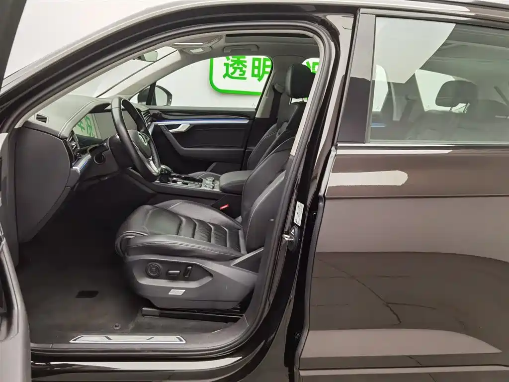 Volkswagen Touareg 2020 3.0TSI Enjoyment Edition China VI фото 10