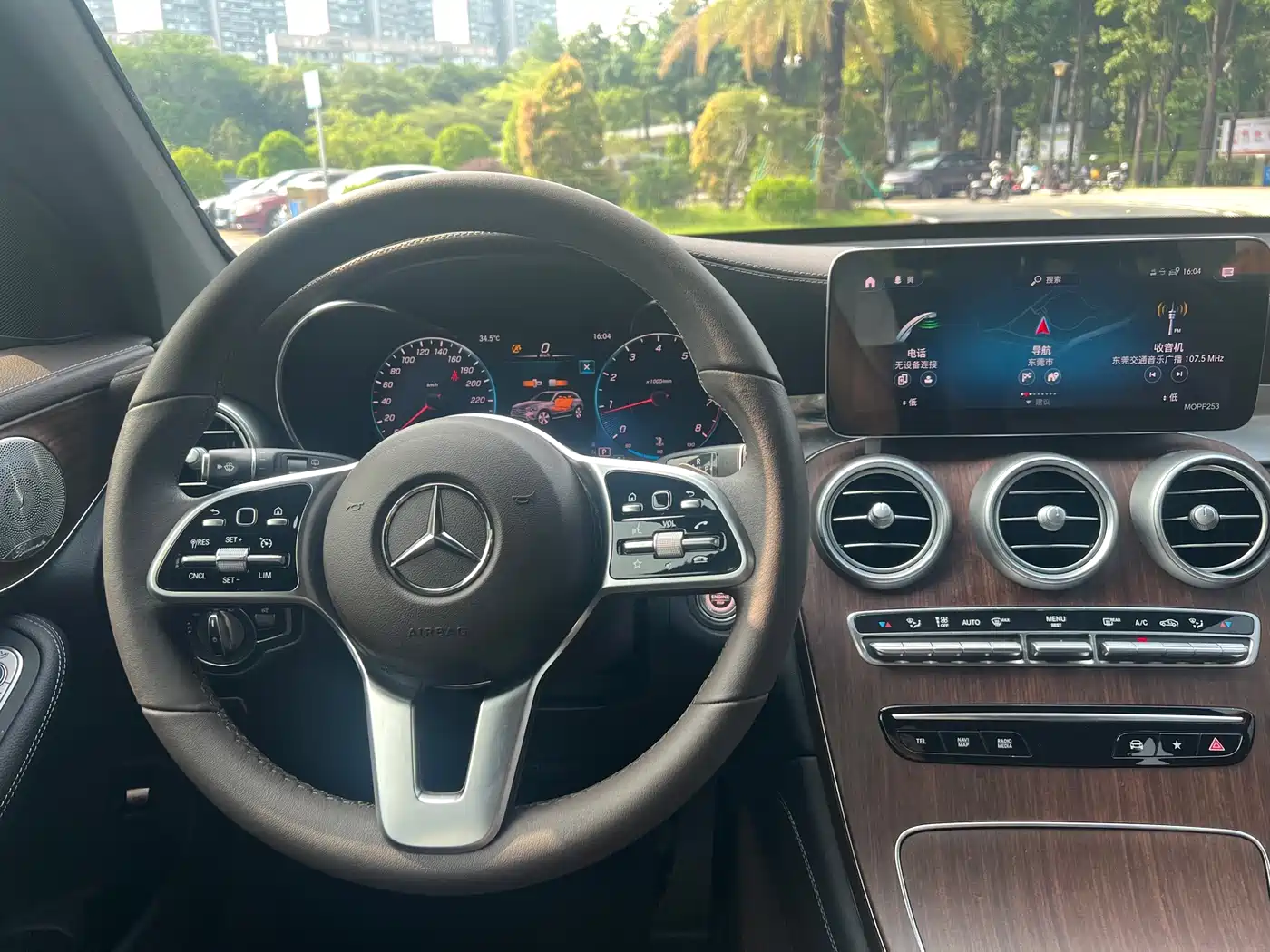 Mercedes-Benz GLC 2021 GLC 300 L 4MATIC Luxury фото 14