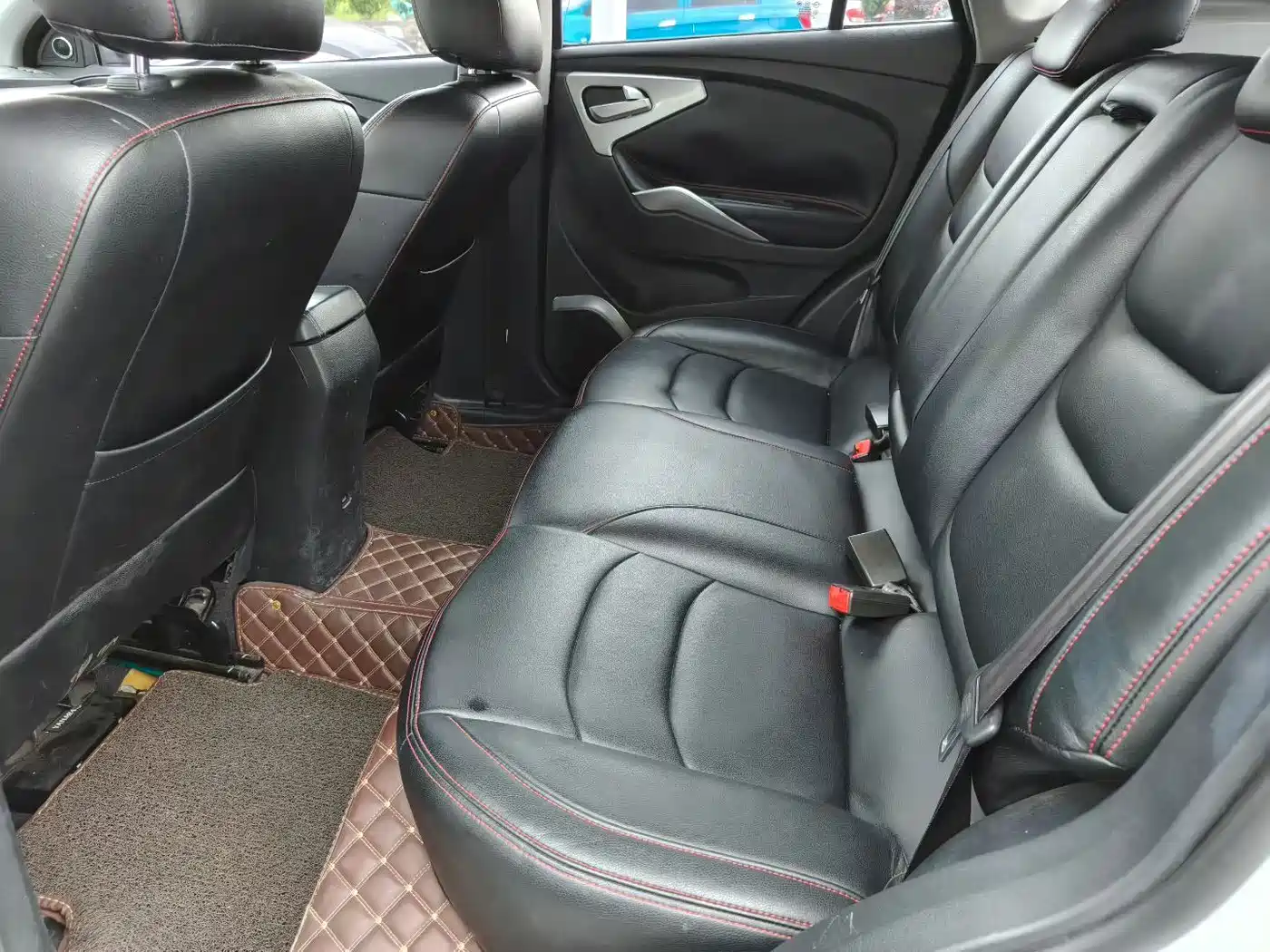 Photo 9 - Haima S5