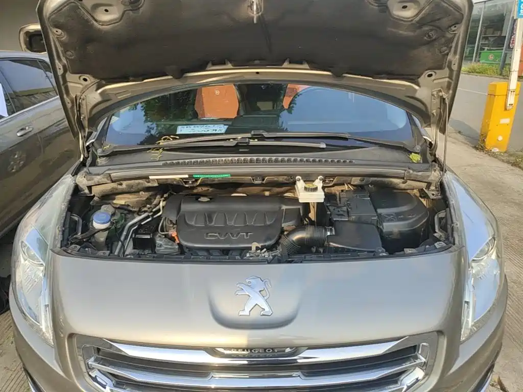 Peugeot 3008 2015 2.0L Automatic Trend Edition фото 20