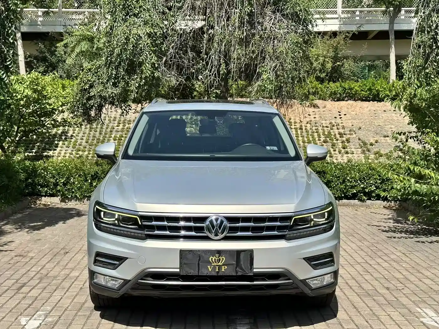 Volkswagen Tiguan L 2017 380TSI Automatic 4WD Luxury Edition фото 2