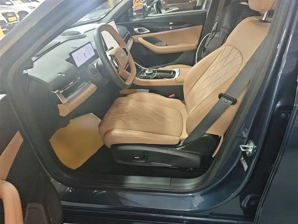 Geely Galaxy Galaxy A7 2025 EM-i фото 15