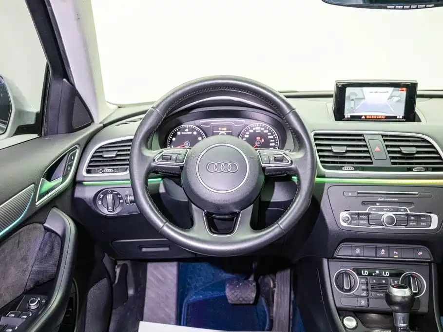 Фото 11 - Audi Q3