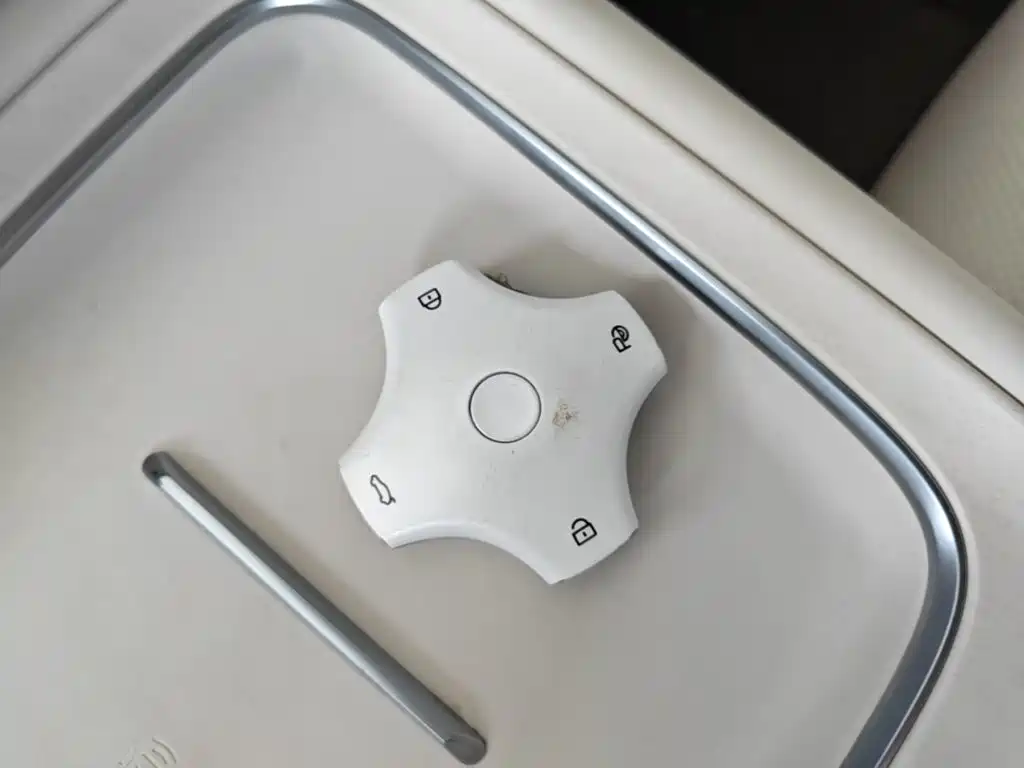 Фото 9 - Dongfeng Yipai eπ008