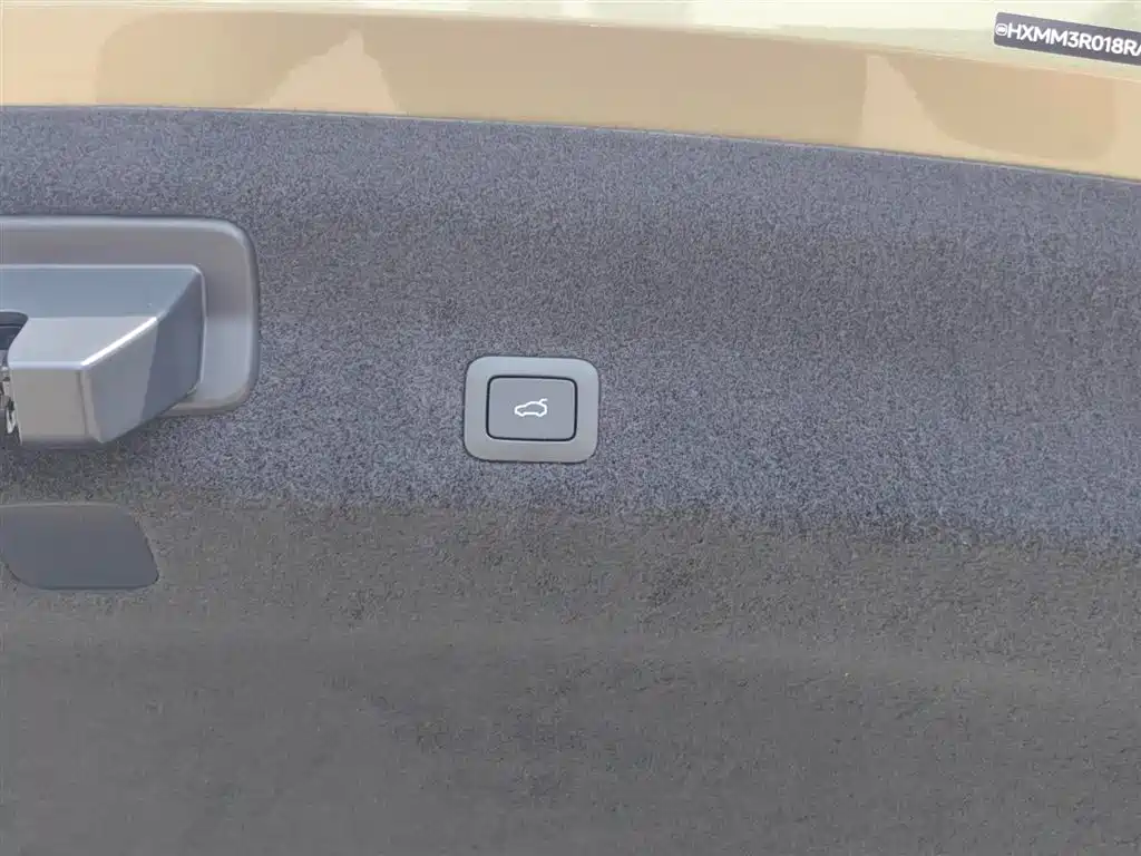 Xiaomi Auto Xiaomi SU7 2024 RWD Ultra Long Range Advanced Smart Driving Pro Edition фото 13