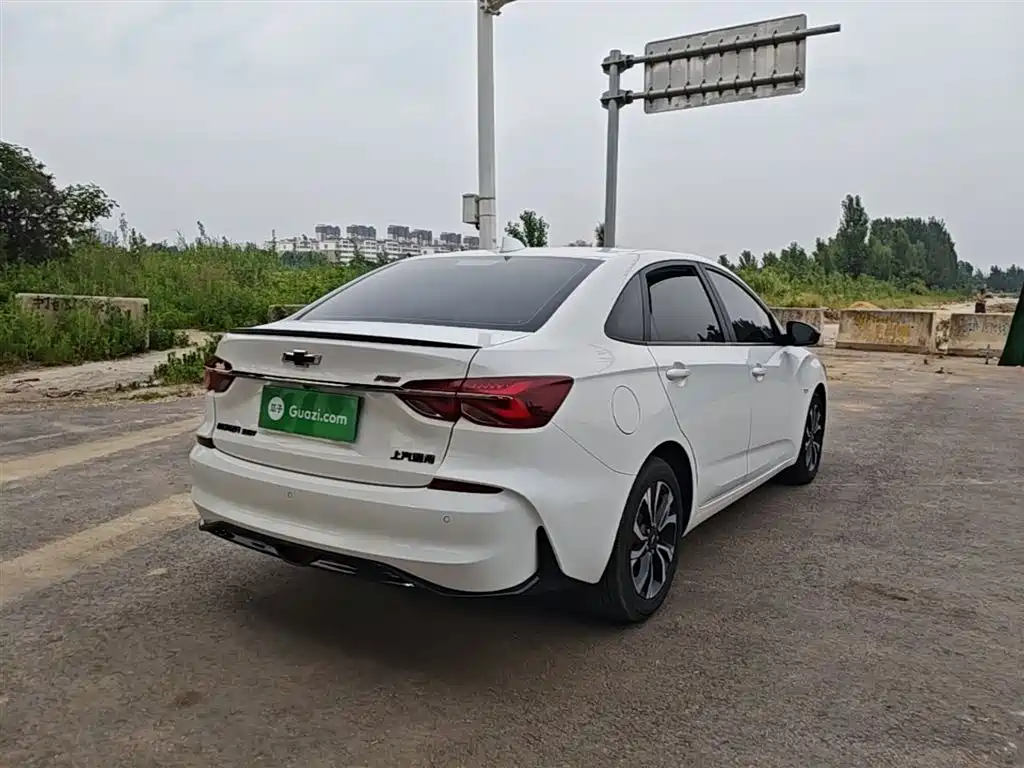 Chevrolet Monza 2019 RS 330T Auto Smooth Edition China VI фото 7