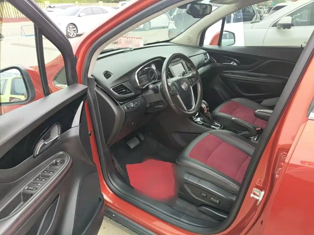Фото 16 - Buick Encore