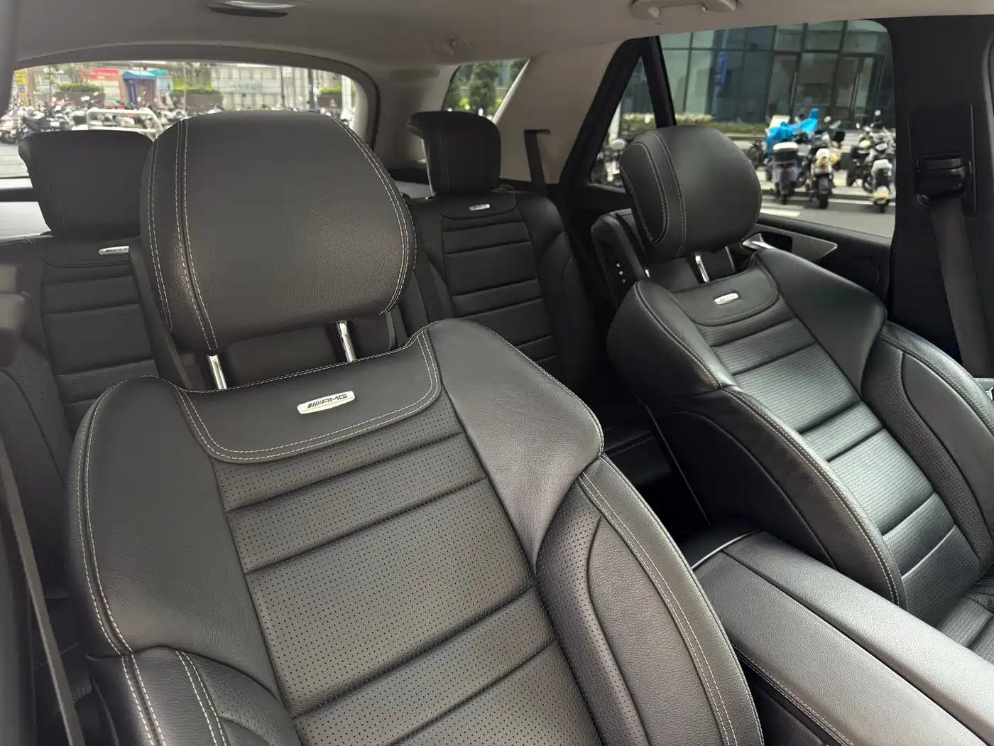 Mercedes-Benz M-Class AMG 2014 AMG ML 63 фото 6