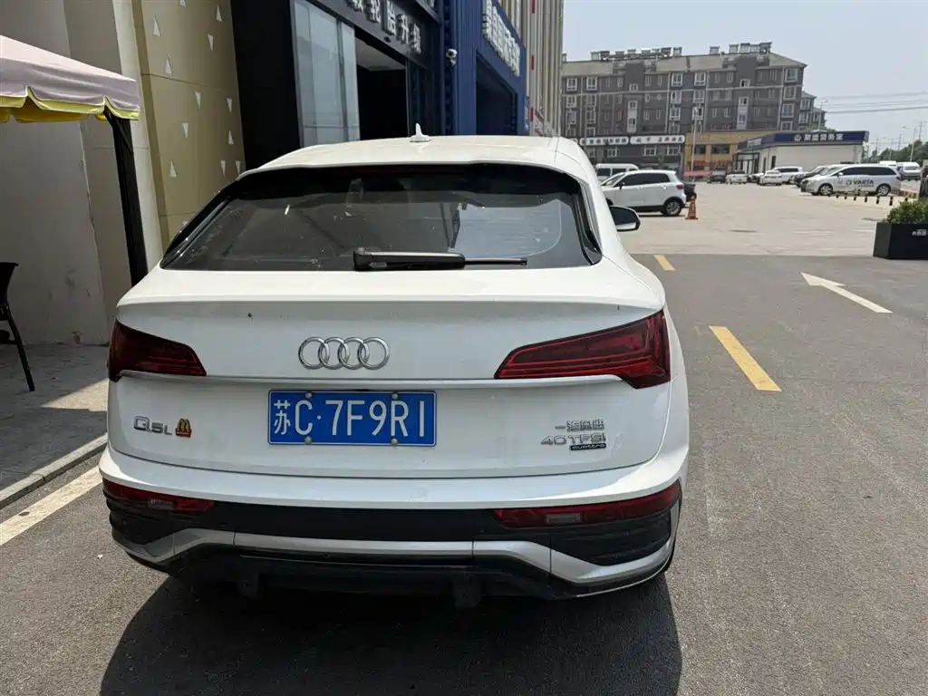 Audi Q5L Sportback 2022 40 TFSI Luxury фото 5