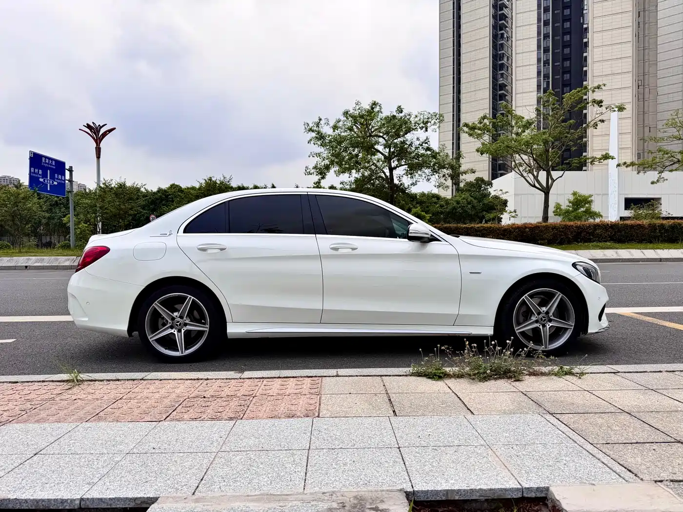 Mercedes-Benz C-Class 2018 C 200 L Sport Achievement Special Edition фото 6