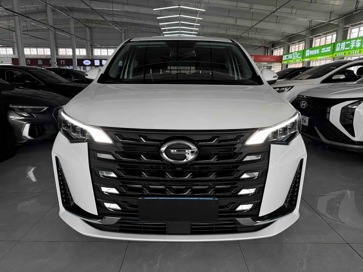 GAC Trumpchi Trumpchi M6 2021 PRO 270T DCT Luxury Edition фото 2