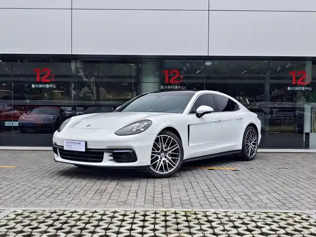 Porsche Panamera 2020 Panamera 10th Anniversary Edition 2.9T — фото 1
