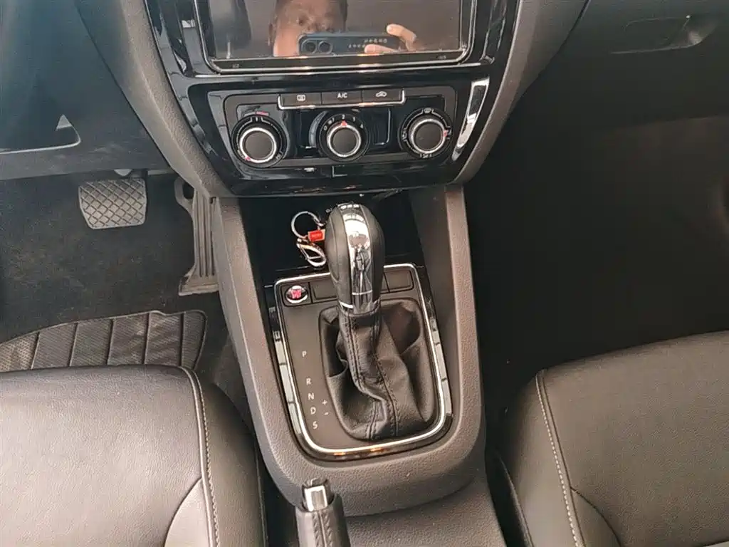 Volkswagen Sagitar 2018 280TSI DSG Comfort фото 14