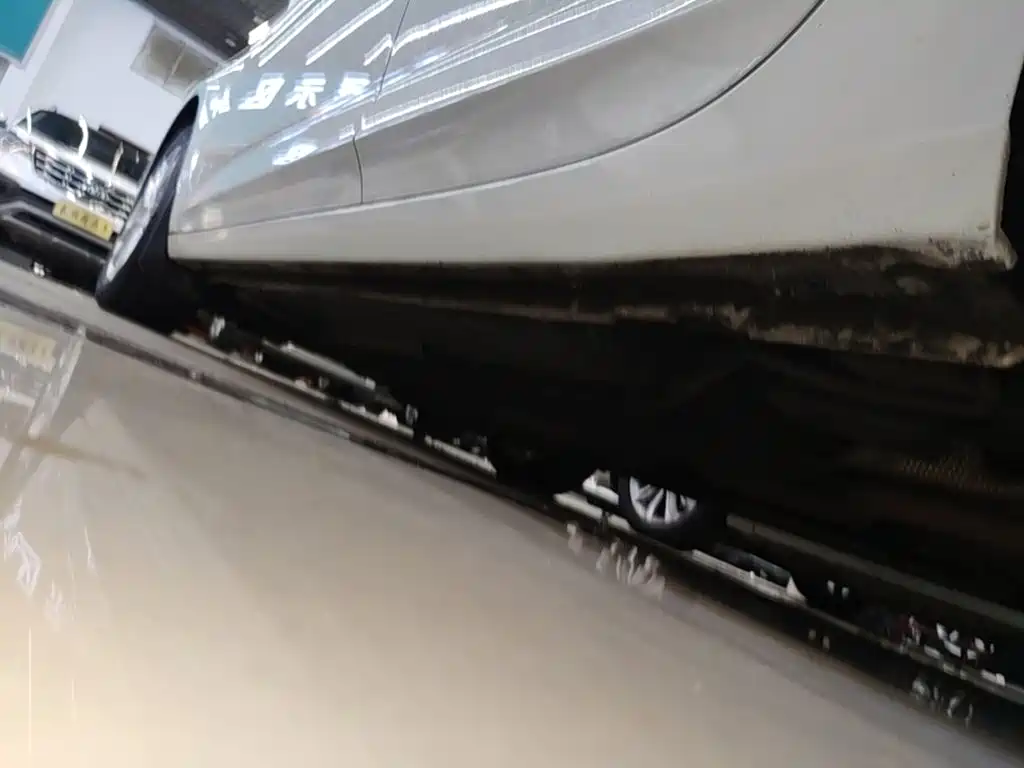 Фото 22 - Buick Verano