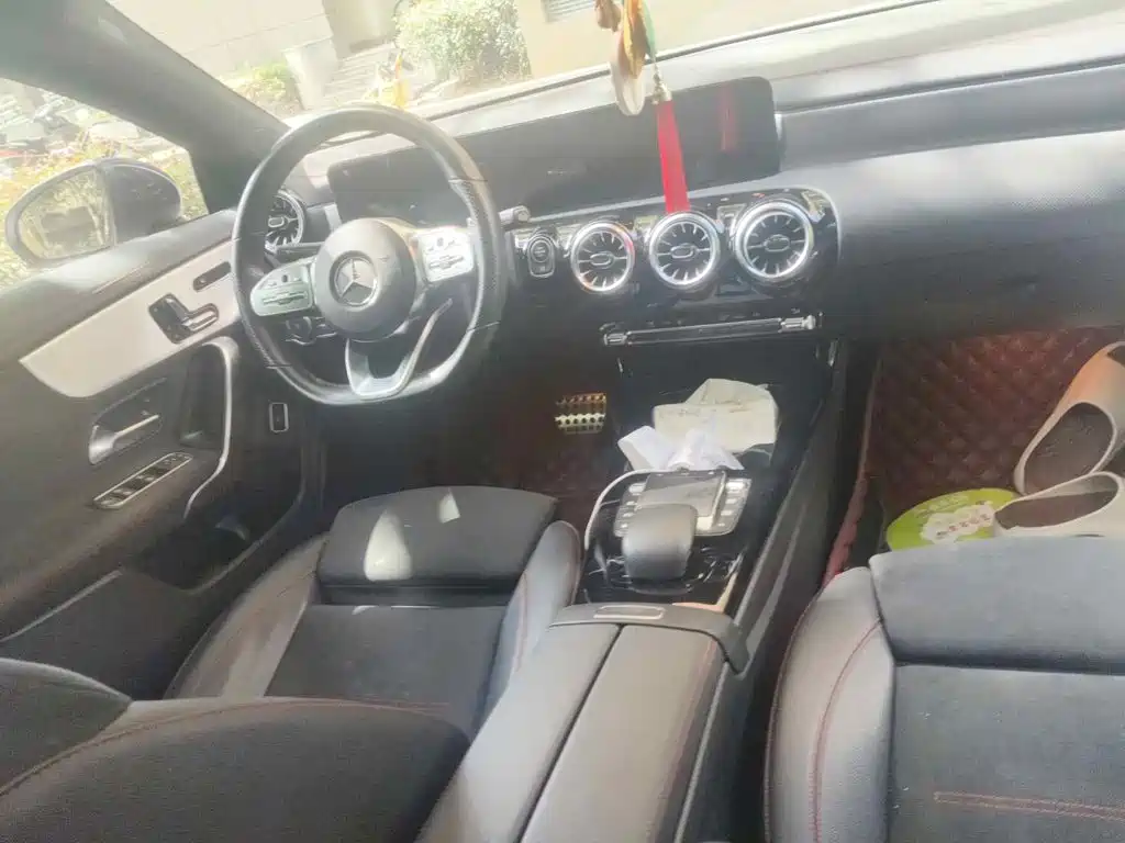 Mercedes-Benz CLA, миниатюра 12