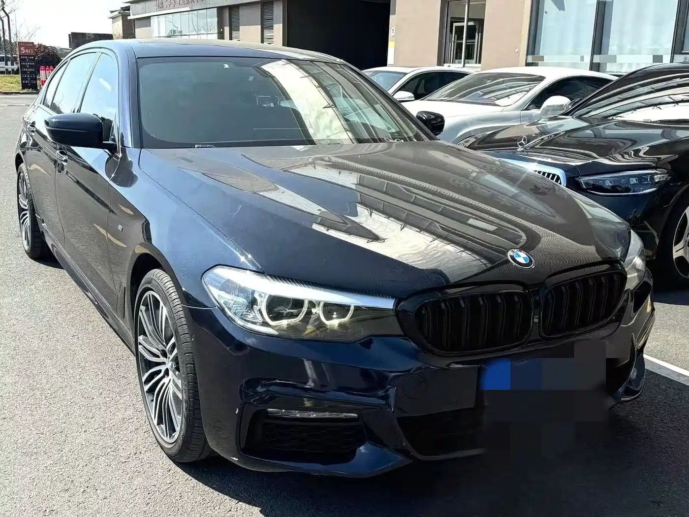 BMW 5 Series 2018 Facelift 530Li Leading M Sport Package фото 3