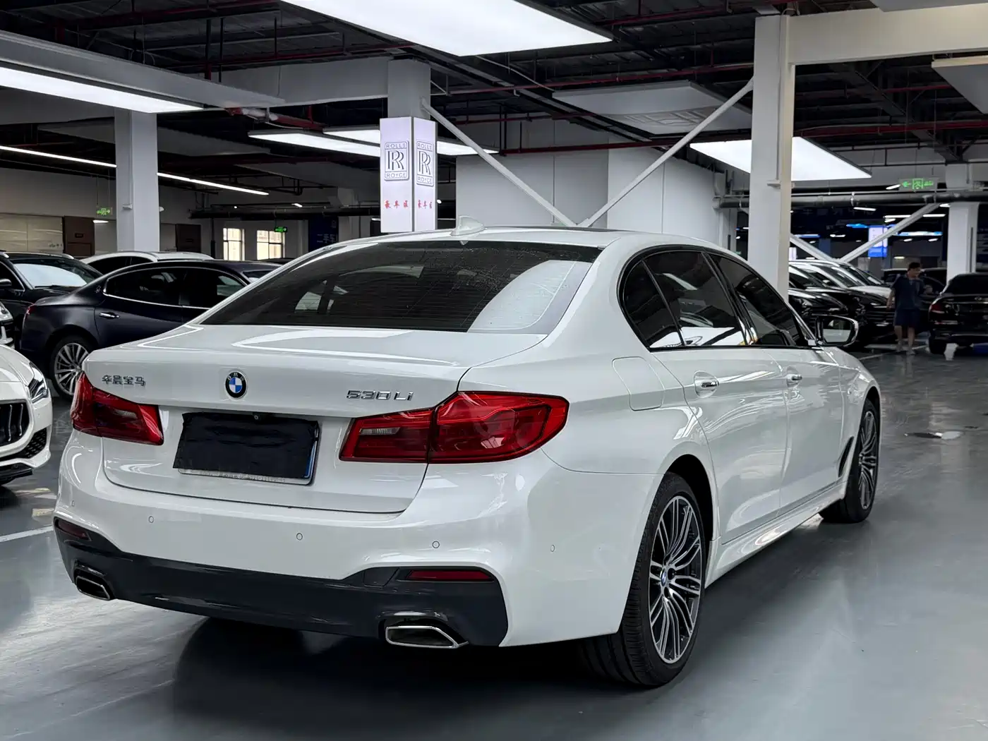 BMW 5 Series 2018 Facelift 530Li Leading M Sport Package фото 18