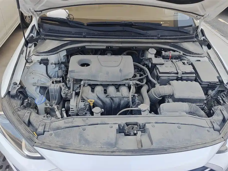 Hyundai Elantra 2016 1.6L Manual Smart·Youth Edition фото 10