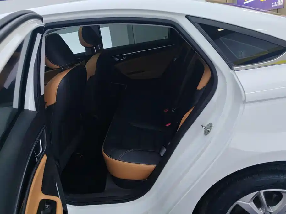 Geely Emgrand GL 2020 2020 1.4T CVT Luxury