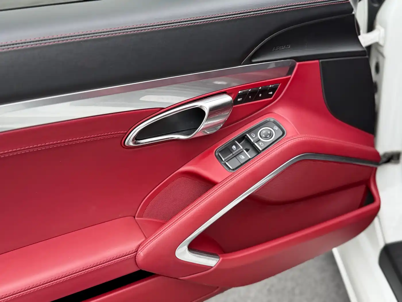 Porsche 718 2016 Cayman 2.0T фото 12