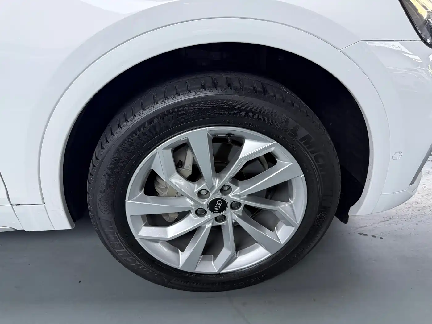 Audi Q5L 2022 40T Luxury Dynamic фото 18