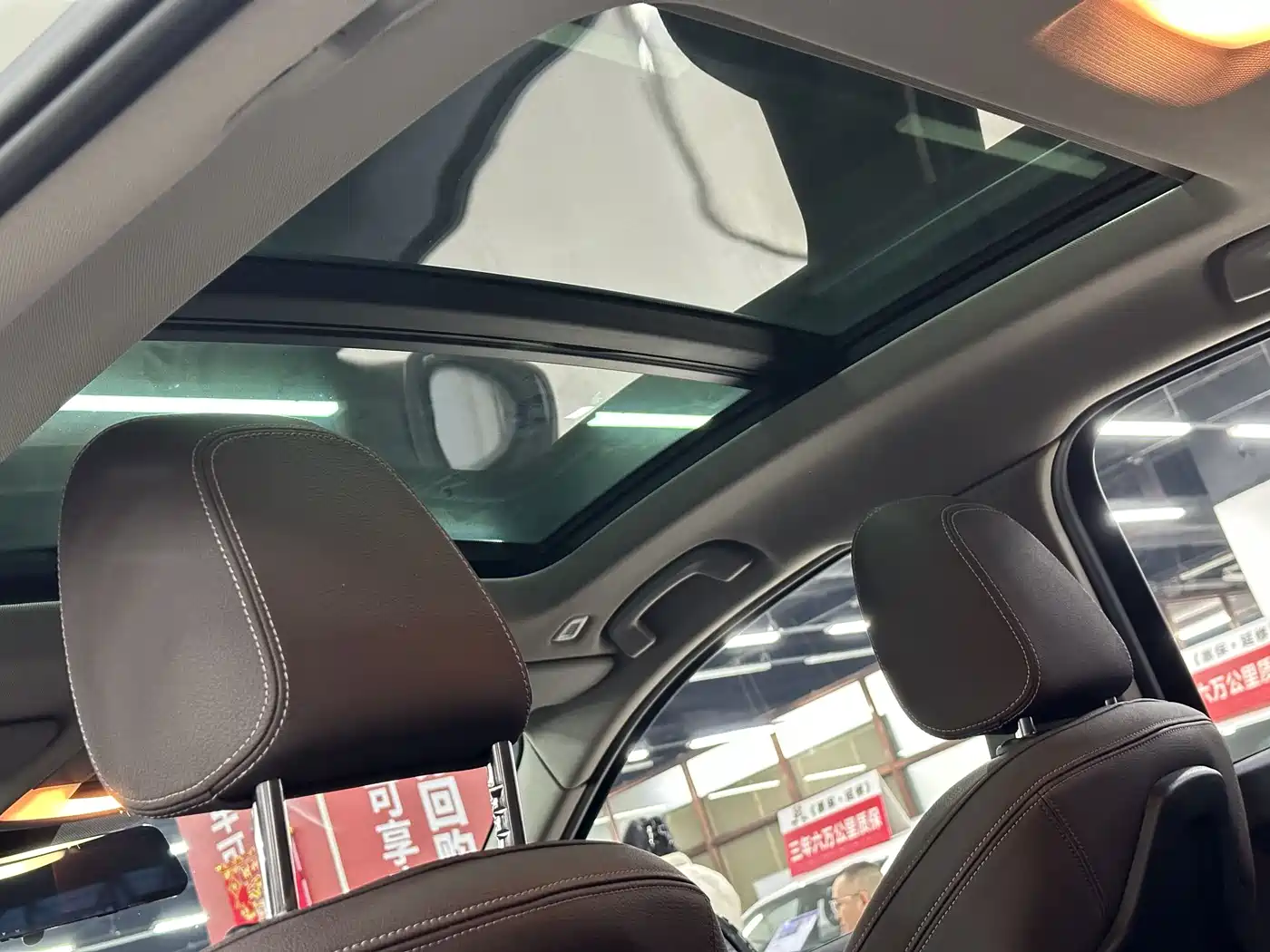BMW 1 Series 2023 120i M Sport Shadow Edition фото 21