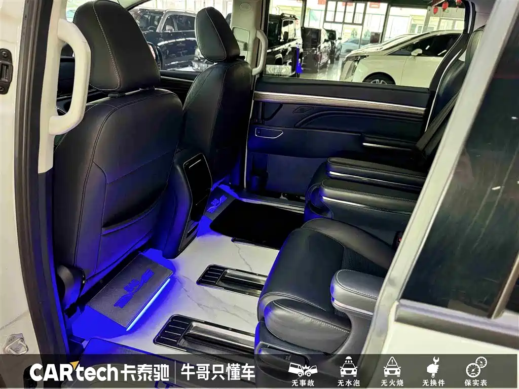GAC Trumpchi Trumpchi M8 2023 Leading Series 390T Premium Edition фото 25