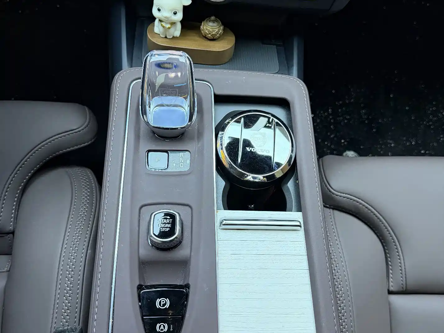 Photo 13 - Volvo S90