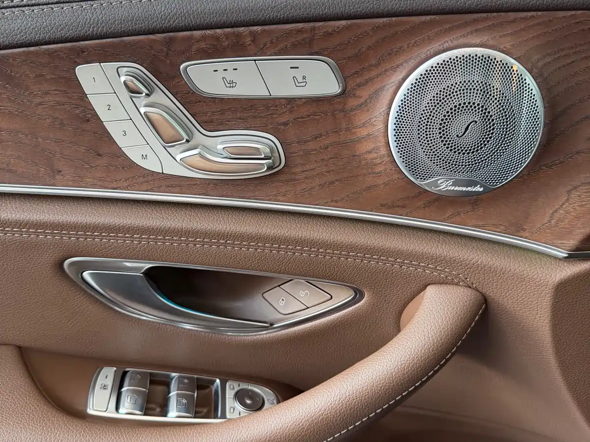 Mercedes-Benz E-Class 2020 E 300 L Luxury Model фото 7
