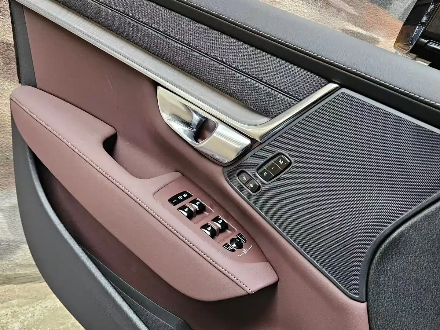 Photo 7 - Volvo S90