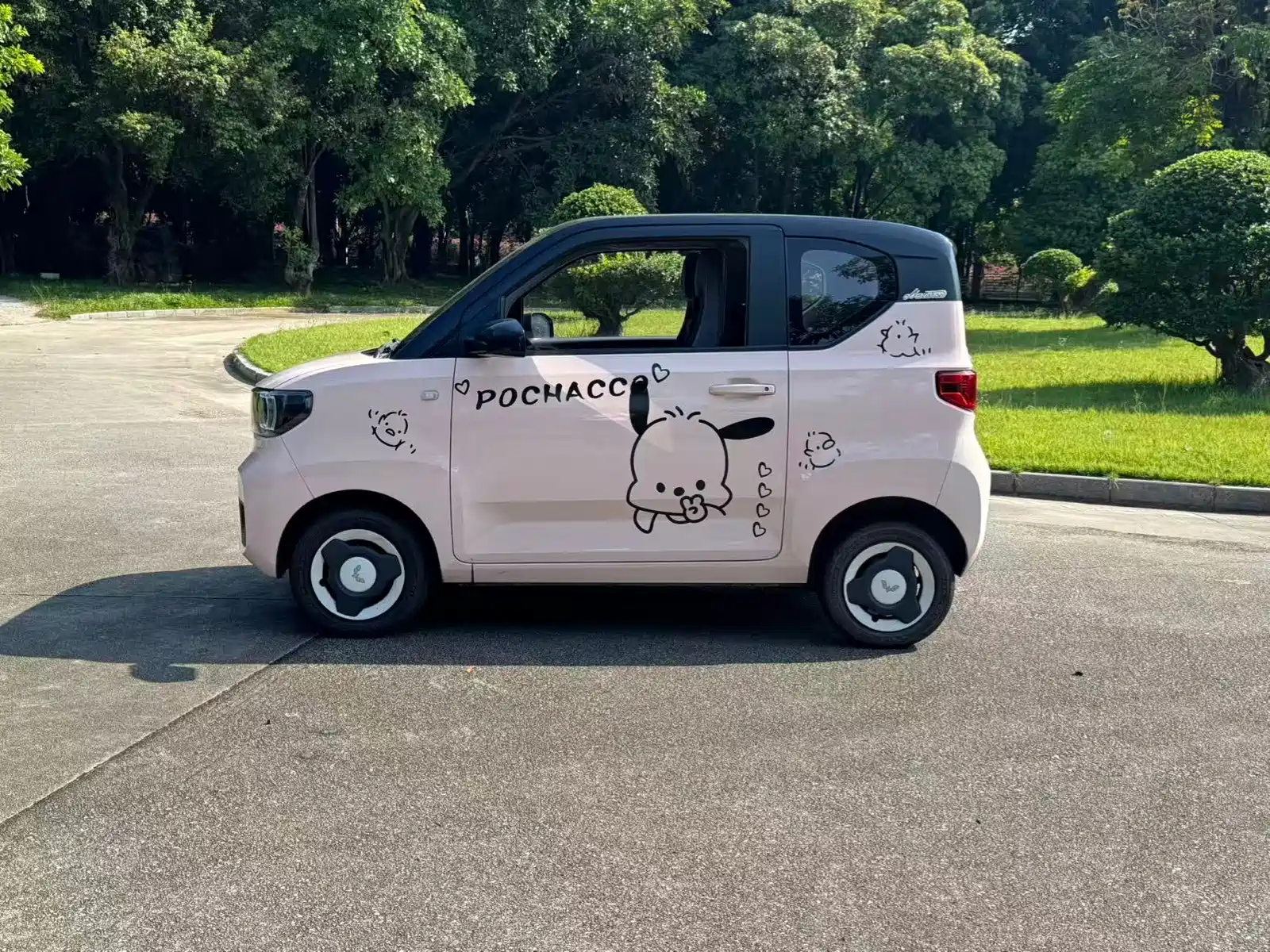 Photo 4 - Wuling Motors Hongguang MINIEV