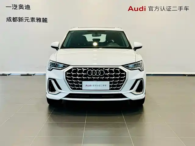 Audi Q3 2025 quattro 45th Anniversary Edition 40TFSI Fashion Dynamic — фото 2