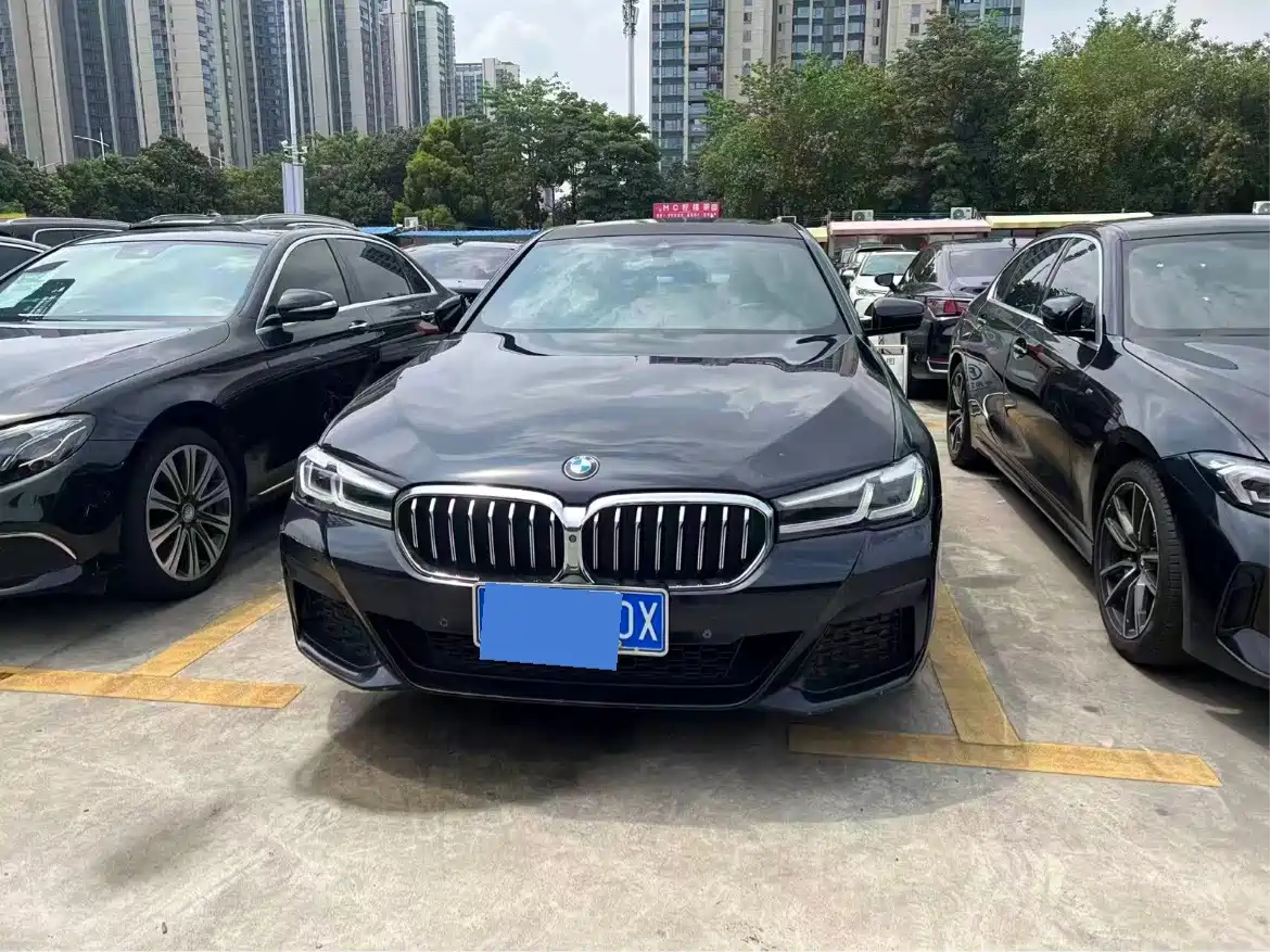 Фото 1 - BMW 5 Series