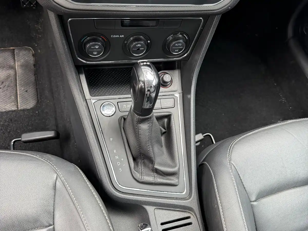 Volkswagen Lavida Tour 2019 2017 180TSI DSG Comfort Edition