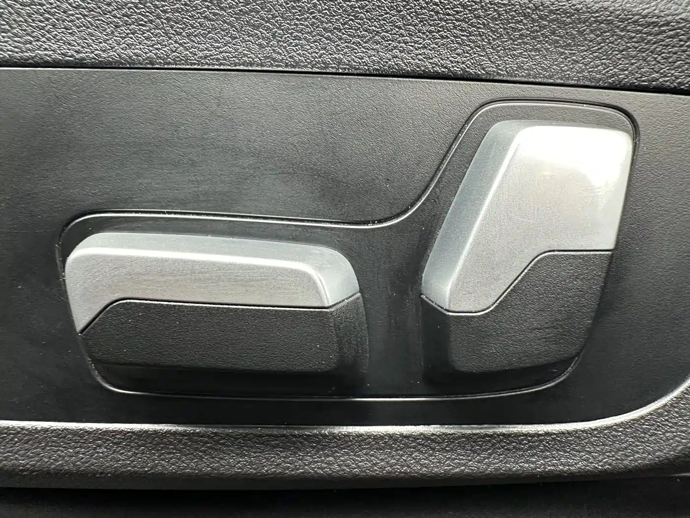BMW 3 Series 2023 320Li M Sport Package фото 12