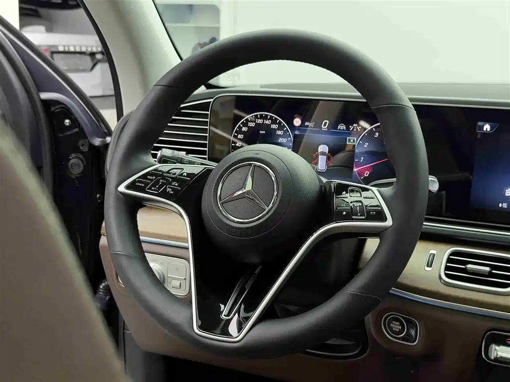 Mercedes-Benz GLE 2024 GLE 450 4MATIC Fashion фото 12