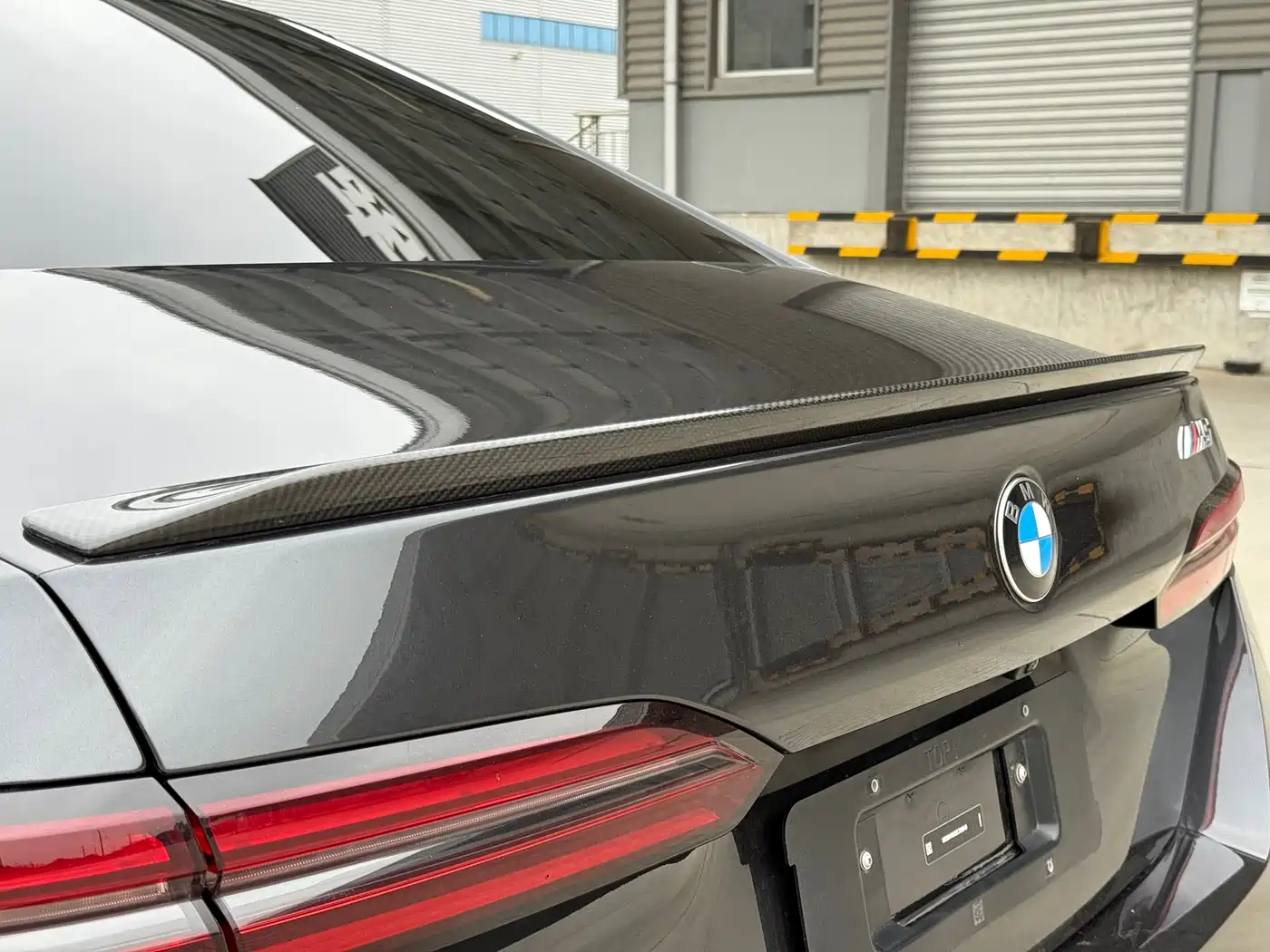 BMW M5 New Energy 2025 M5 фото 25