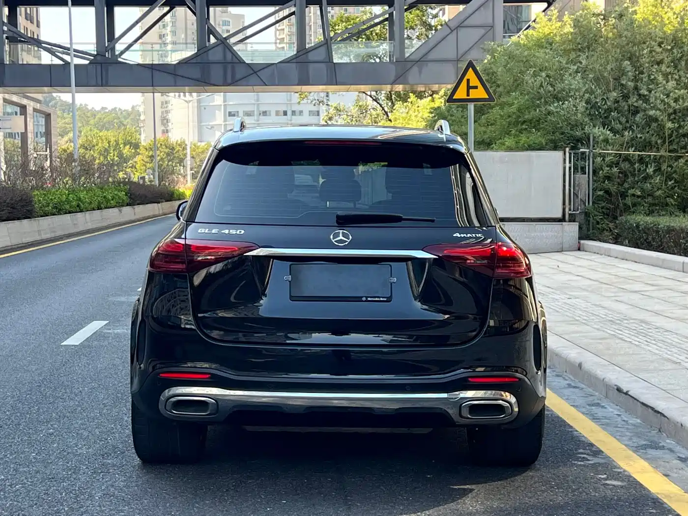 Mercedes-Benz GLE 2024 GLE 450 4MATIC Luxury фото 6