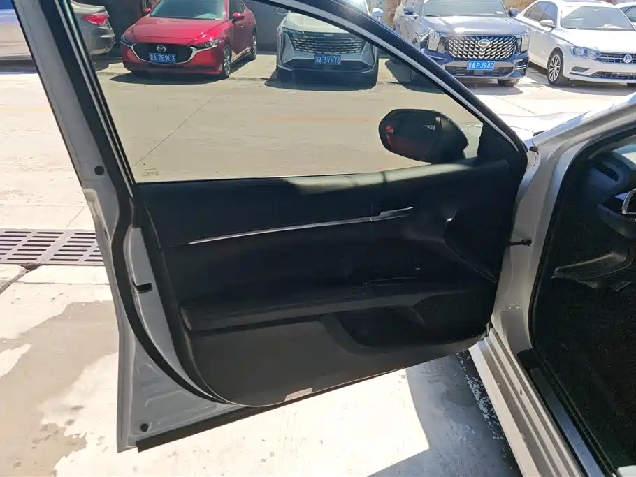 Toyota Camry 2019 Facelift 2.5G Luxury Edition фото 7