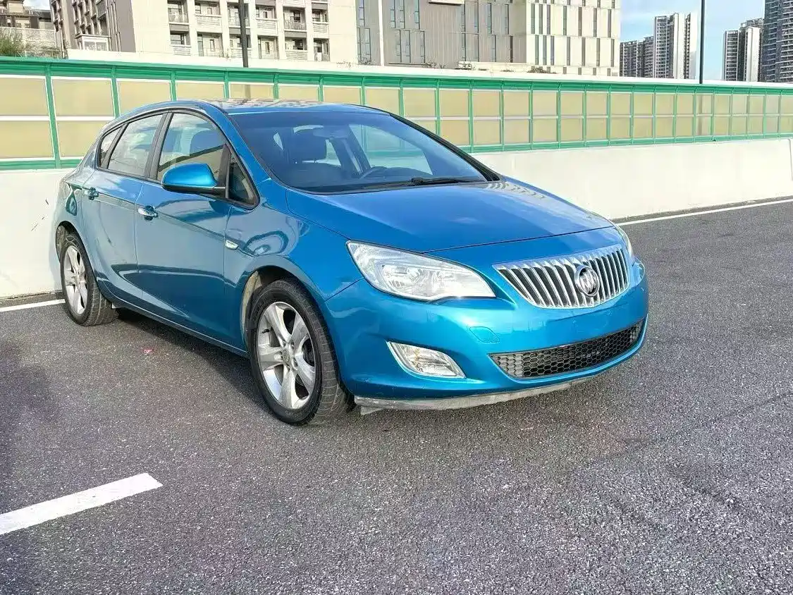 Photo 3 - Buick Excelle
