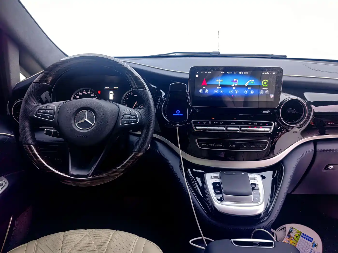 Mercedes-Benz Vito 2021 2.0T Elite 7-Seater фото 7