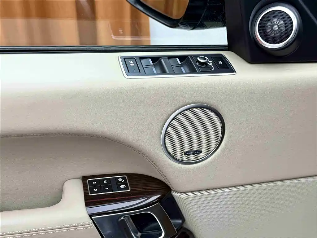 Land Rover Range Rover 2014 3.0 TDV6 Vogue фото 15