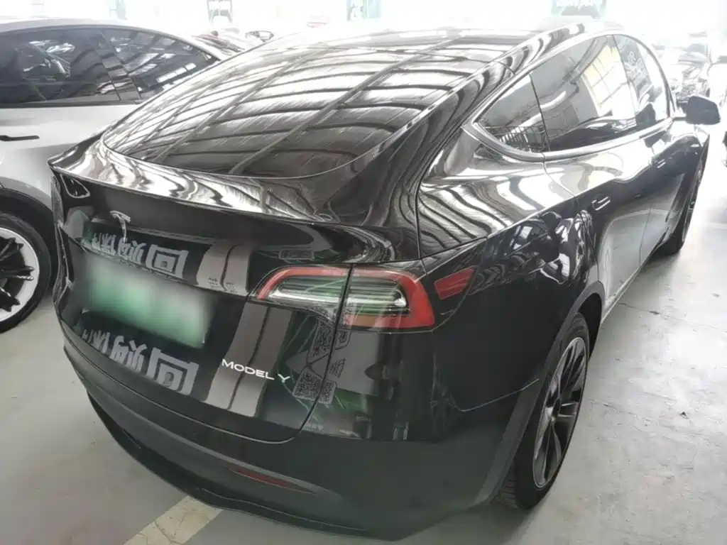 Фото 7 - Tesla Model Y
